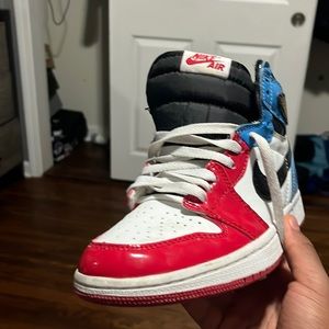 Jordan 1 fearless. (STAIN ON lEFT SHOE SHOWN ON SECOND PICURE)  NO BOX